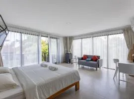 Deluxe Room with Jungle View