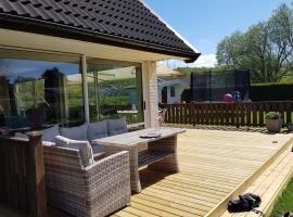Amazing Home In Särö With 5 Bedrooms And Wifi，位于Särö的酒店