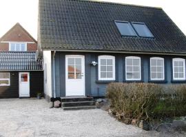 Nice Home In Rudkøbing With 3 Bedrooms And Wifi，位于鲁德克丙的酒店