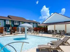 Sea La Vie At Little Bay Landing, Year Round Pool