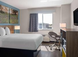 尼纳戴斯汽车旅馆，位于尼纳的酒店