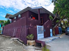 Dewita Villa Near Beach Club Bengkong，位于Sengkuang的别墅