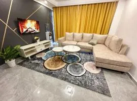 Modern 1-Bedroom Apartment in Nairobi with Balcony, Gym, & Fast WiFi