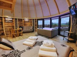 Tatry Mountain Glamp z jacuzzi，位于扎科帕内的酒店