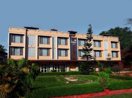 Kohinoor Highway Resort, Dapoli，位于达博利的酒店