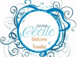 Welcome Traveller DIVINE CÉCILE