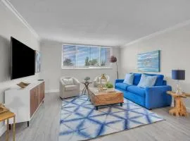 Blue Oasis 2BR Condo by the Beach