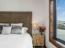 4bdrm 3 Bath Ski in out Chalet in North Routt