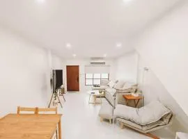 Baan-B BangSaen