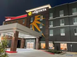 La Quinta Inn & Suites by Wyndham Sulphur Lake Charles