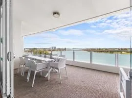 Breathtaking Waterfront Apartment in Mandurah