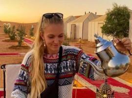 Merzouga Nice luxury Camp，位于梅尔祖卡的酒店