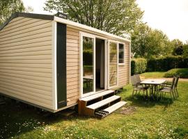 Cahita - Camp La Belle Vie，位于贝尔多夫的酒店