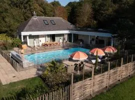 Villa met privézwembad, 10 minuten van het strand