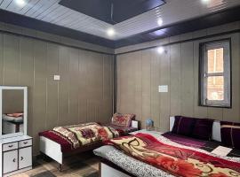 Hotel Himalayan Holidays，位于Lokpāl的酒店
