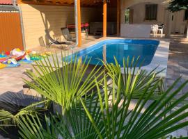 Oázis nyaraló Danzug Gyomaendrőd，位于Zsófiamajor的酒店