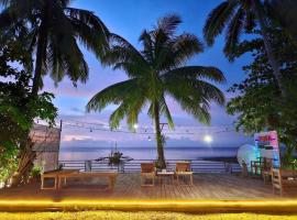 Vhora Resort，位于Magdiwang的带泳池的酒店