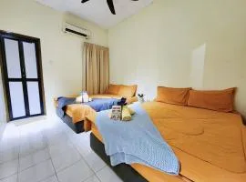 Pengkalan 42 Double-Storey Homestay