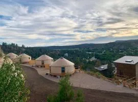 Yurt Overlook #4 with AC and Private Bath 2 Kings