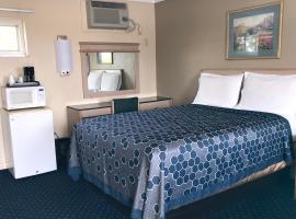 Budget inn motel，位于佩里斯堡的酒店