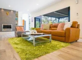 Family Friendly 4 Bedrooms House in Dairy Flat