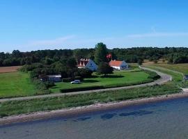 Djursland Lystrup Strand Ferieboliger，位于Allingåbro的酒店