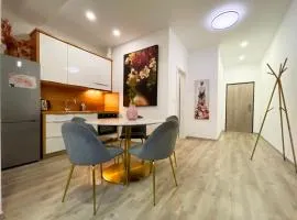 The Maze Apartment