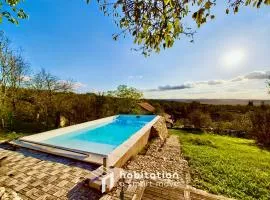 Casa cu piscina Cheile Nerei