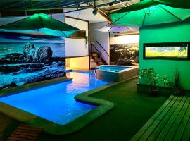 Rustika Pichilemu Apart Hotel Piscina Temperada Hidromasaje，位于皮奇勒姆的公寓式酒店