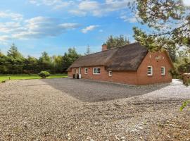 Luxury Retreat with Pool - By Traum Ferienwohnungen，位于乌尔夫堡的酒店