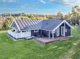 8 person holiday home in Skals，位于Skals的酒店