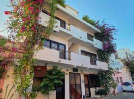 Casa La Maria Zona Colonial，位于圣多明各的带停车场的酒店