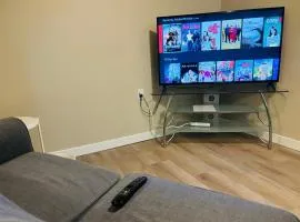 Walkout Basement Suite with Free Street Parking