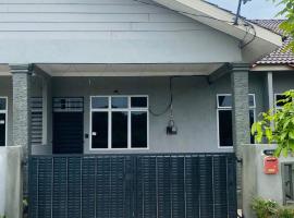Aizat Homestay Tembila Besut Murah，位于Jertih的酒店
