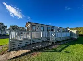 4 Berth Caravan With Decking And Wifi At Carlton Meres In Suffolk Ref 60010K
