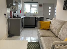 The Holloway Haven - 1 Bedroom Apartment - Private Access & Parking - Prime Location Near Oxford City Centre，位于牛津的酒店