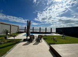 OceanView Ndayane - Villa de luxe avec vue sur mer et piscine，位于Ndayane的酒店