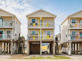 DayDreamBeliever Beach House -3 Bedrm，位于Hercules Offshore Heliport的酒店