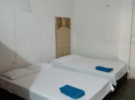 Hostal y restaurante atardecer mompox，位于Mompós的酒店