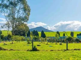 Lush Escape - Lake Taupo Holiday Home