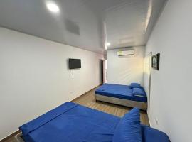 Hostal tercer cielo Restaurante Fidelio，位于圣玛尔塔迈克蒂亚西蒙·玻利瓦尔国际机场 - SMR附近的酒店