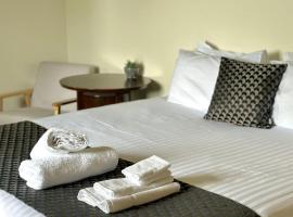 Romano's Hotel & Suites Wagga Wagga，位于沃加沃加的酒店