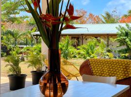 Lakaz Kannell - Vanilla Lodge, secluded outside bath & shower infinity pool
