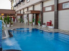 Hotel Vasdaa Grand，位于德拉敦的酒店