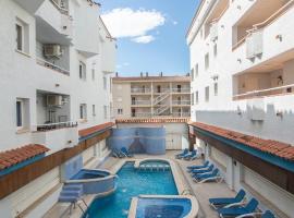 Apartamentos Empuriabrava Maurici Park，位于艾姆布里亚布拉瓦的酒店