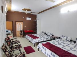 Krishnaalay Guest House，位于乌贾因的酒店