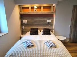 Grand Studio Place Morny refait à neuf，位于多维尔的酒店