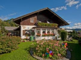 Gästehaus Auf der Höhe，位于滨湖科伊查赫的酒店