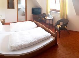 Gasthof Zum schwarzen Roß，位于Zeitlofs的酒店