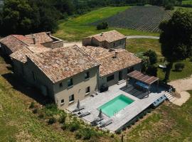 Domaine de charme en Drome Provencale - Chant d'Etoile，位于La Roche-sur-Grane的酒店
